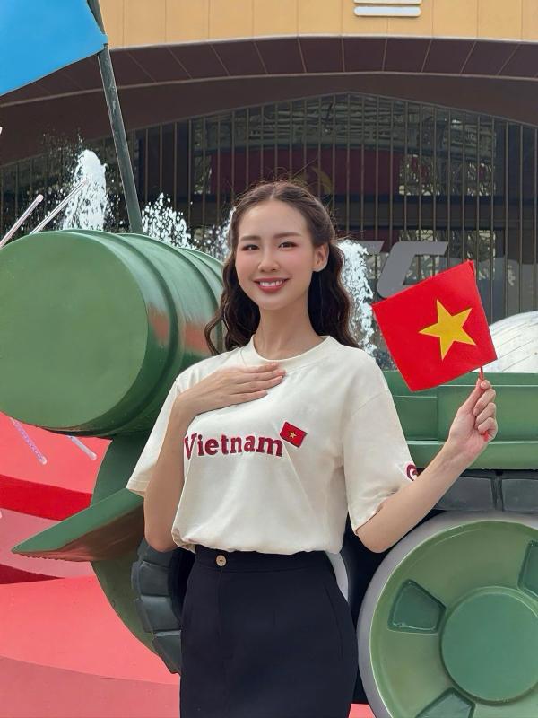 Đen Vâu và Hoa hậu cao nhất Vbiz chung khung hình, nhìn kỹ phát hiện 1 chi tiết gây bất ngờ- Ảnh 7.