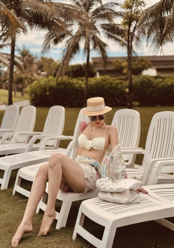Bất ngờ với body siêu nóng bỏng của 