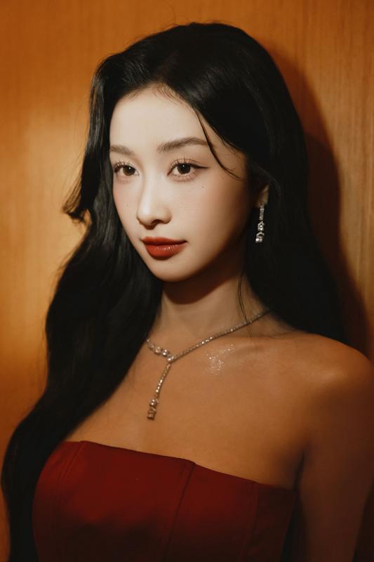 Việt Nam có 1 mỹ nhân nổi tiếng từ Trung đến Hàn: Visual đẹp như Angela Baby - Yoona, ngắm góc nào cũng đã con mắt- Ảnh 7.