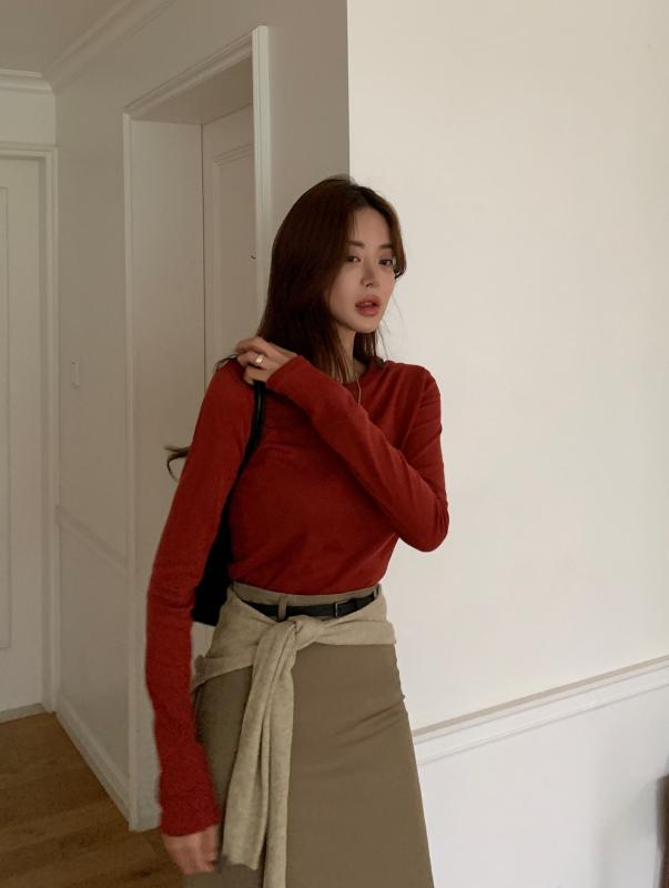 Trang phục màu đỏ chính là xu hướng hot nhất thu này: 10 cách diện giúp nàng nổi nhất khu phố, độ sang chảnh miễn bàn- Ảnh 10.