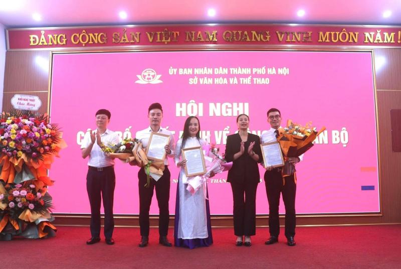 Nữ NSND diễn "Thị Mầu lẳng lơ" không ai đọ nổi: Nhan sắc tuổi 50 mặn mà, vừa lên chức Giám đốc Nhà hát Chèo Hà Nội- Ảnh 1.