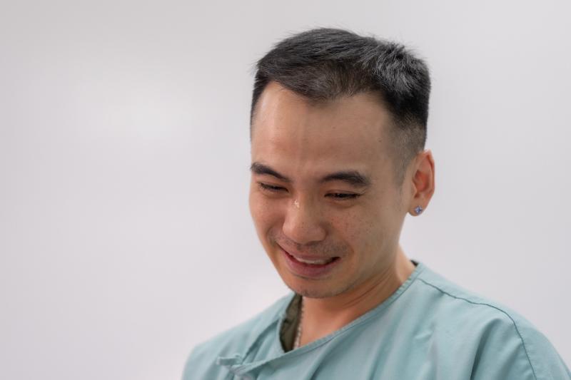 Hoa hậu H'Hen Niê sinh con gái đầu lòng, chồng 