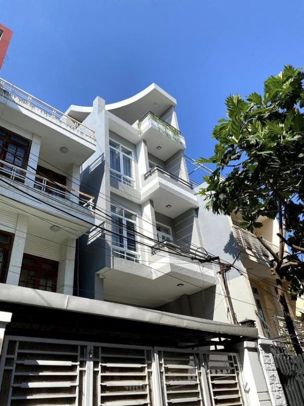 Nam nghệ sĩ rao bán nhà 5 tầng hơn 10 tỷ đồng ngay trung tâm Đà Nẵng- Ảnh 1.