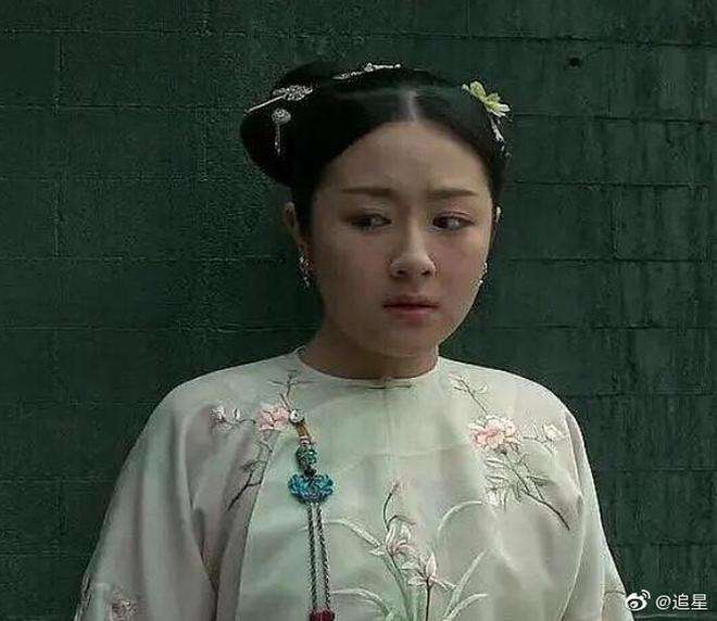 Nhan sắc gây tranh cãi của sao nữ xinh như Lâm Tâm Như thời trẻ- Ảnh 12.