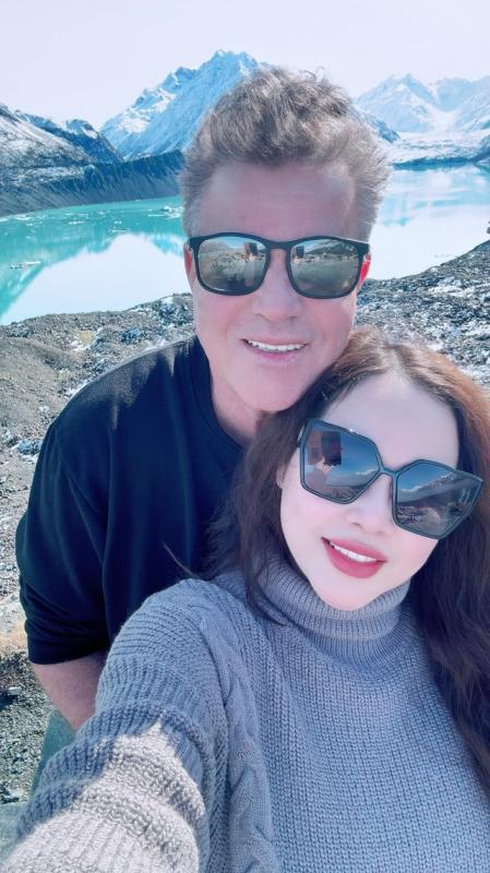 "Diễn viên lùn nhất Việt Nam" bị đá xéo vì chăm chăm khoe của: "Có tuổi rồi nên tôi ít phông bạt lại!"- Ảnh 3.