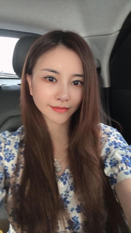 Nữ diễn viên Việt vừa phẫu thuật thẩm mỹ mặt ở Hàn Quốc bị chê mạnh, phải vội lên tiếng làm rõ 1 thông tin- Ảnh 1.