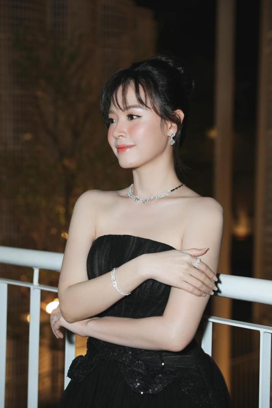 Không phải thẩm mỹ hay ăn uống và tập luyện, đây mới là điều Midu thấy giúp mình trẻ lâu: Đã duy trì suốt 10 năm qua!- Ảnh 8.
