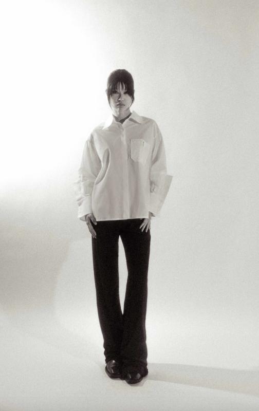 Ái nữ Gen Z đưa brand Việt đến New York Fashion Week: Không chỉ tài năng, ngoài đời còn là "cool girl" chính hiệu- Ảnh 12.