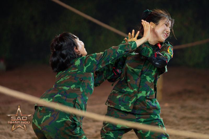 Diệu Nhi gây tranh cãi vì hành động giỡn quá đà trên sóng truyền hình- Ảnh 2.