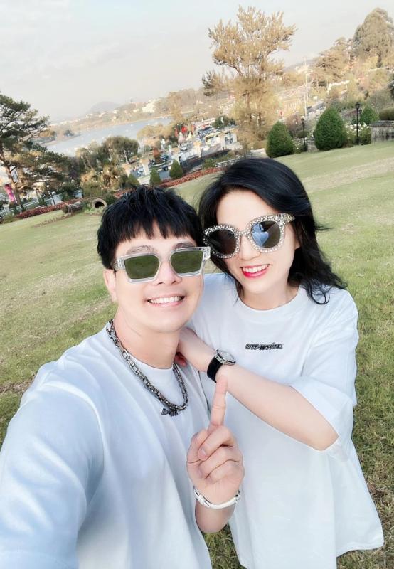 “Ông vua” đắt show hội chợ nhất miền Tây: Vào nghề cát-xê chỉ 20 nghìn đồng/đêm, thời đỉnh cao con số gấp 500 lần- Ảnh 4.