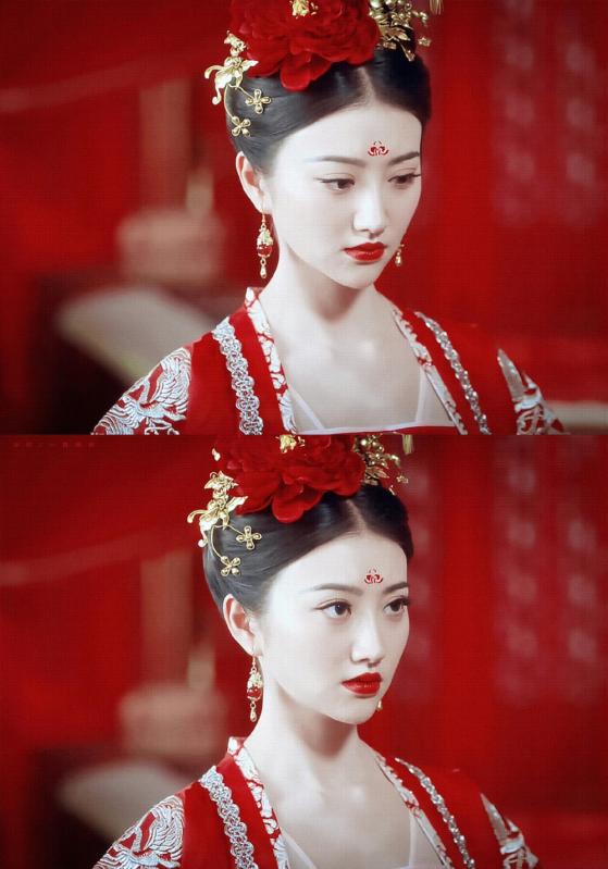10 tân nương đẹp nhất Trung Quốc: Địch Lệ Nhiệt Ba xếp sau Dương Tử, hạng 1 nhan sắc thách thức cả showbiz- Ảnh 9.
