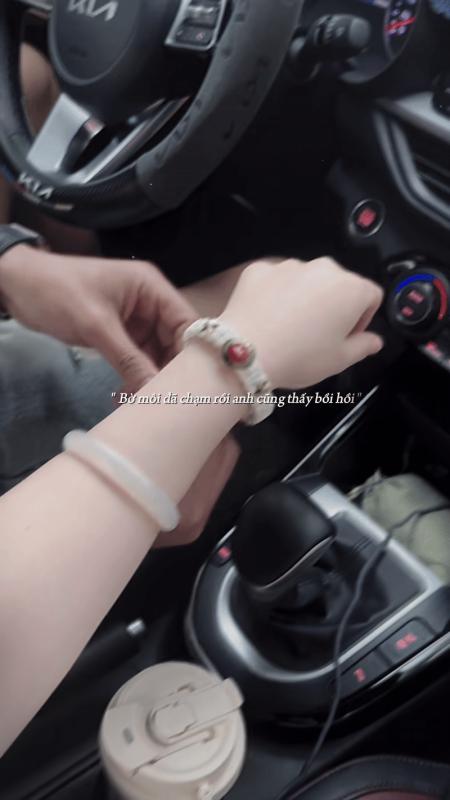 Vòng tay bộ đội - món quà thời bình thành trend hot nhất lúc này: Đã đẹp còn ý nghĩa, ai có là “thắng đời 1-0”- Ảnh 14.