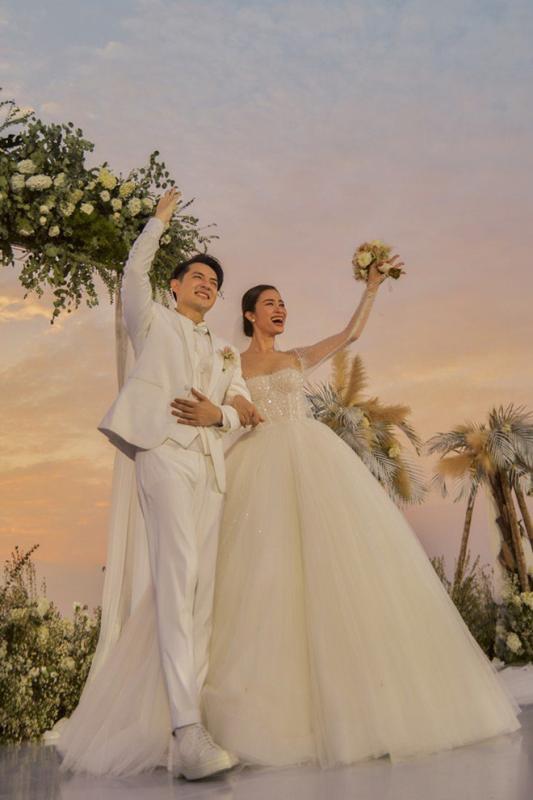 4 màn cầu hôn độc lạ nhất Vbiz: Người chi 3 tỷ đồng, người 