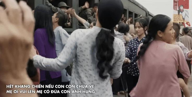 Sao nghĩ ra câu hát “hết kháng chiến con còn chưa về, mẹ ơi vui lên, mẹ có đứa con anh hùng” hay thế nhỉ?- Ảnh 2.