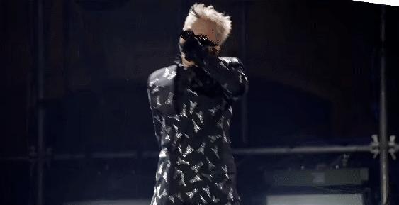 Sơn Tùng M-TP “đảo ngói” trắng thành thần nhưng lại giống G-Dragon nữa rồi!- Ảnh 2.