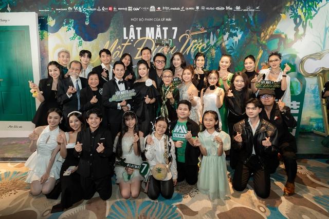“Ông trùm” đắt show miền Tây chị em ai cũng mê: Từ cát-xê chỉ 15.000 đồng, nay kiếm nghìn tỷ như máy- Ảnh 5.