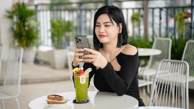Nữ nghệ sĩ công khai bạn trai Việt kiều ở tuổi U60: 2 lần đổ vỡ tình cảm, từng yêu trai trẻ kém 18 tuổi- Ảnh 5.