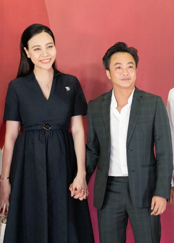 Mỹ nhân Việt bỏ showbiz làm dâu hào môn: Lấy chồng đại gia ai cũng biết mặt, có dàn siêu xe trăm tỷ- Ảnh 2. Mỹ nhân Việt bỏ showbiz làm dâu hào môn: Lấy chồng đại gia ai cũng biết mặt, có dàn siêu xe trăm tỷ- Ảnh 2.