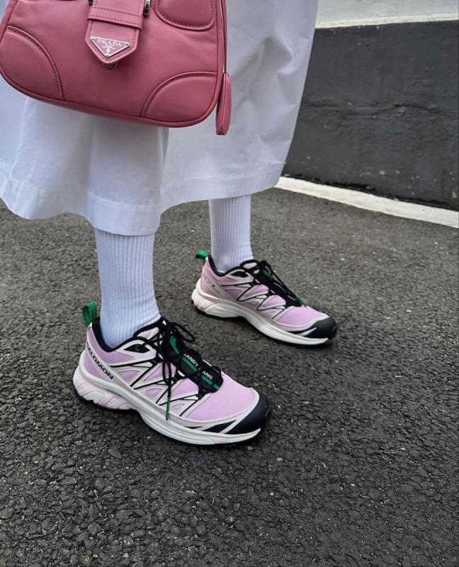 Salomon - Đôi sneakers “thô kệch” trở thành đồng phục của hội IT girl toàn cầu- Ảnh 7.