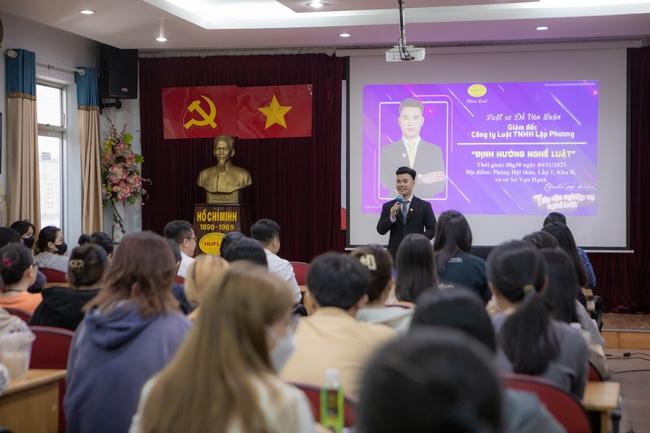 Nam sinh Đắk Nông nhận 3 triệu đồng cầm cố tài sản của mẹ vào đại học, sau 13 năm là Luật sư trẻ, thành tích đáng nể- Ảnh 2.
