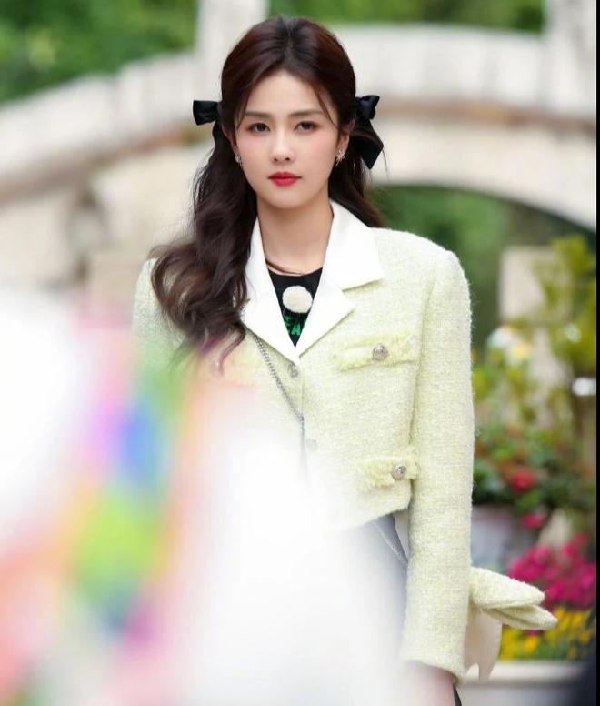 Bạch Lộc mặc Gucci quá tệ, nhìn sang Chi Pu khác hẳn- Ảnh 7.