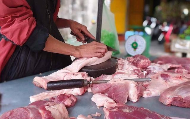 Người bán thịt lợn nói thẳng: "4 loại thịt này rẻ mấy tôi cũng không mua, cho không cũng chẳng lấy"- Ảnh 1.