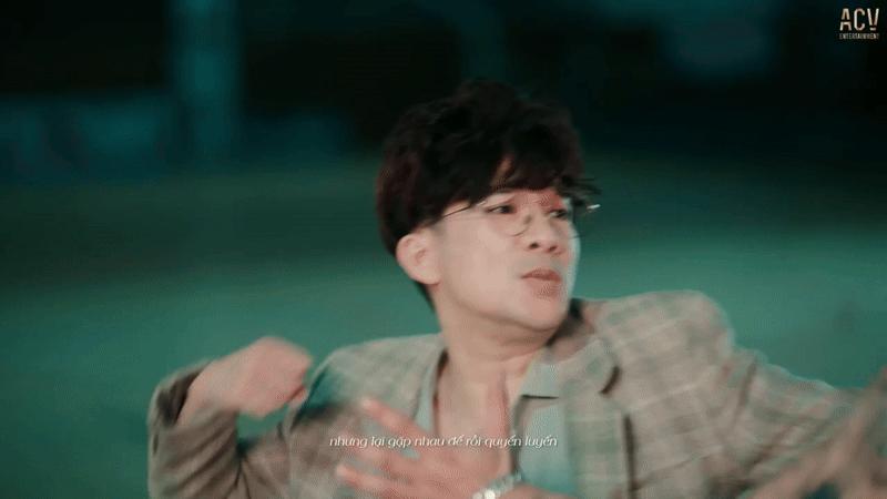 Nam ca sĩ Vpop giàu tới mức tiền đổ ào xuống chân, tung MV mới khiến thanh xuân bao thế hệ như ùa về- Ảnh 5.