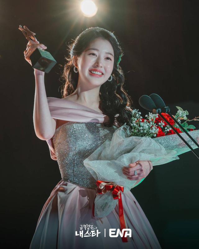 Phim Hàn hiện tại chưa thấy nữ chính nào đẹp như mỹ nhân này: Càng ngắm càng thấy xinh vô thực, diễn xuất cũng rất hay- Ảnh 6.