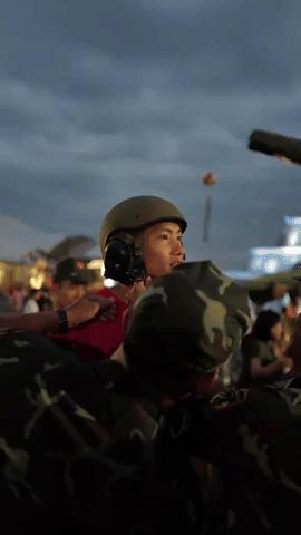 Mẹ vợ Văn Hậu khoe nhan sắc trẻ đẹp, cực thân với bà thông gia, netizen khen Doãn Hải My khéo vun đắp- Ảnh 4.