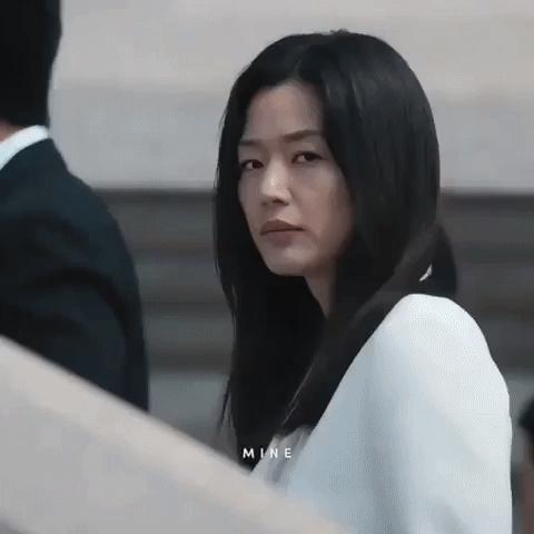 "Mợ chảnh" Jeon Ji Hyun U45 trẻ đẹp vô đối, vòng eo con kiến săn chắc thấy mê nhờ chăm tập môn này!- Ảnh 4.