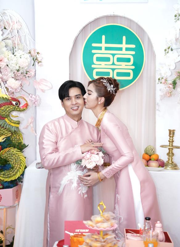 Hồ Quang Hiếu và vợ kém 17 tuổi tổ chức đám cưới- Ảnh 2.