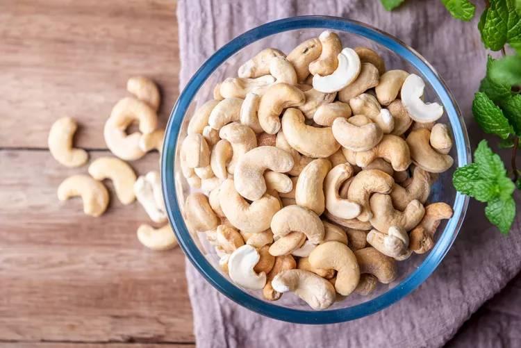 Rau bina nổi tiếng nhiều sắt hơn thịt bò nhưng 10 loại thực phẩm này còn giàu sắt hơn cả rau bina: Toàn thứ phổ biến ở chợ Việt- Ảnh 8.