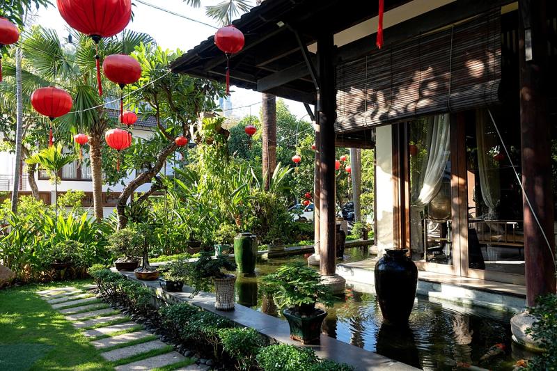 Một hoa hậu ở tuổi 49: Sống trong “siêu biệt thự” 400 tỷ đồng tại quận 2, được chồng yêu chiều hết mực- Ảnh 4.
