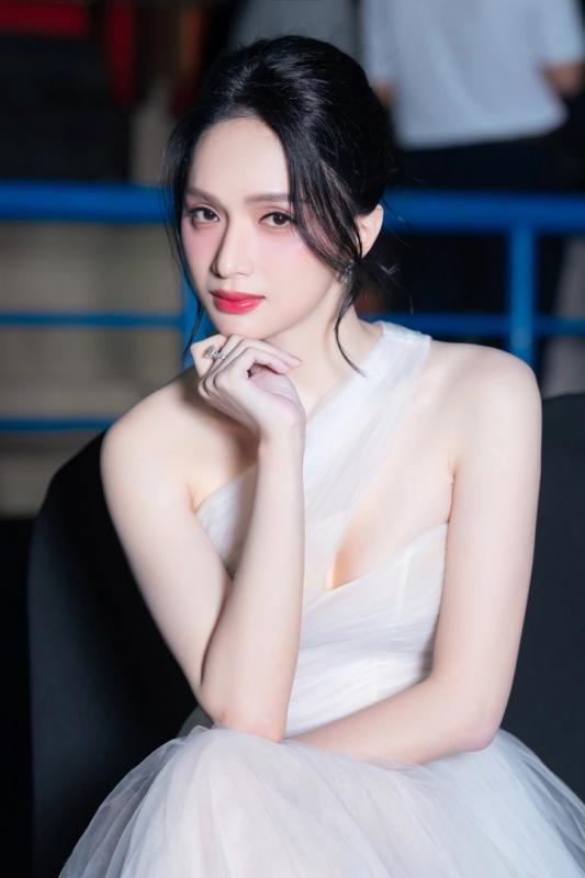 Sắc vóc Hoa hậu chuyển giới Hương Giang - đại diện Việt Nam dự Miss Universe- Ảnh 9.