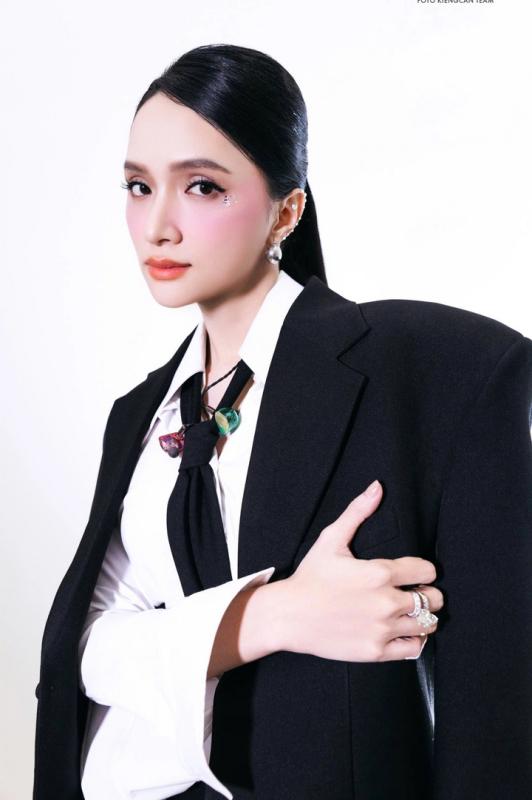 Sắc vóc Hoa hậu chuyển giới Hương Giang - đại diện Việt Nam dự Miss Universe- Ảnh 8.
