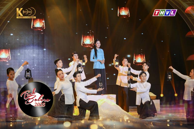 Nữ MC sinh năm 1995 gây ấn tượng ở cuộc thi hát bolero, được danh ca nhạc vàng nổi tiếng khen ngợi- Ảnh 2.