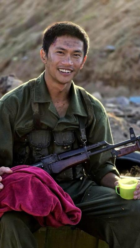 Nam diễn viên từ chối đóng Mưa Đỏ vì không có tiền mua vé máy bay, giờ thành ngôi sao triệu view làm gì cũng hot- Ảnh 3.