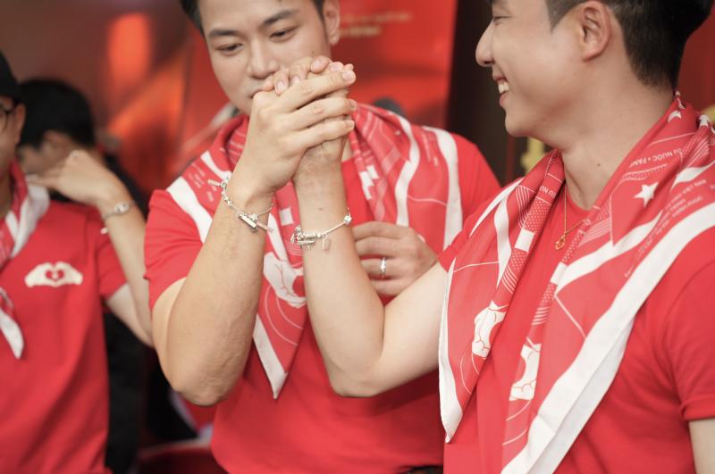Dàn nghệ sĩ xuất hiện bất ngờ, mang tinh thần Yêu Nước bùng nổ tại trạm khách A80 cùng đơn vị đồng hành Bảo Tín Mạnh Hải- Ảnh 3.