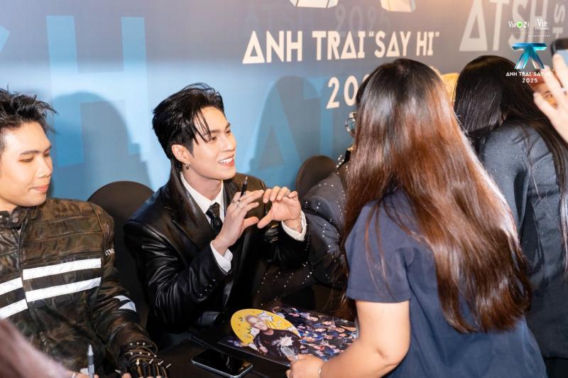 30 Anh Trai Say Hi: "Chúng tôi đến đây để làm bùng nổ cả nước"- Ảnh 3.