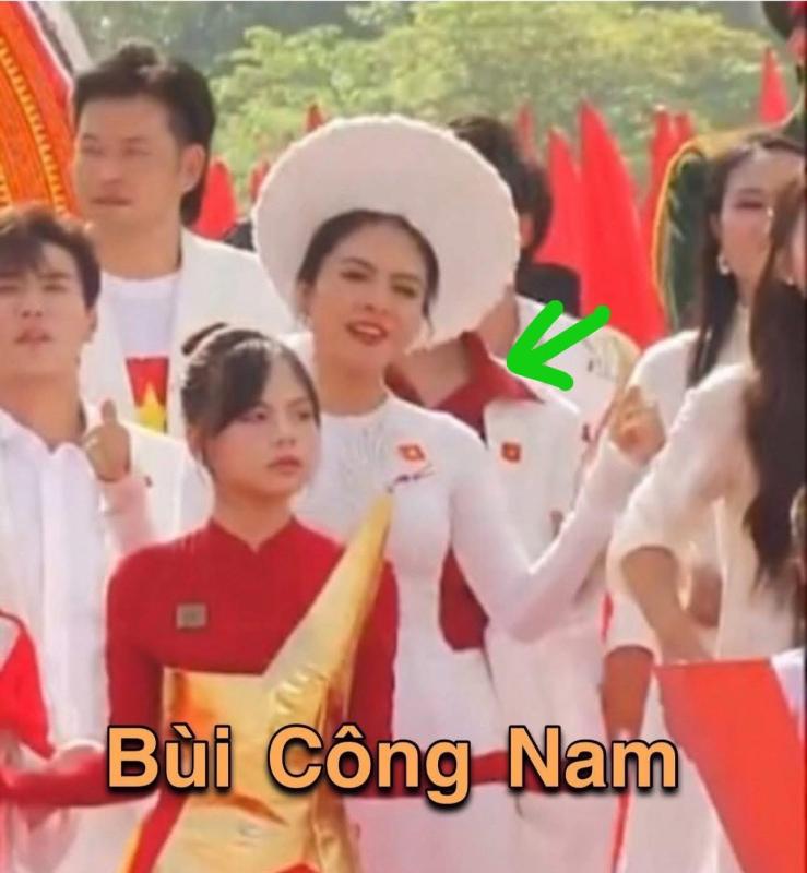 Nam ca sĩ bất ngờ 