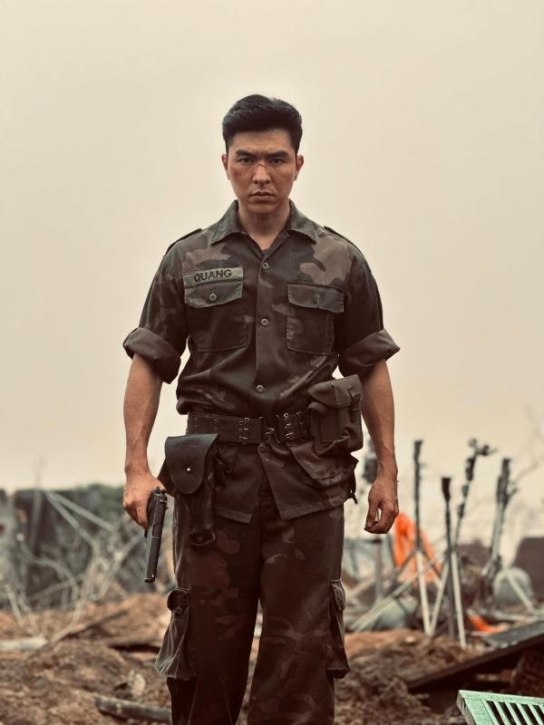 Hoá ra vai chính Mưa Đỏ suýt về tay nam diễn viên này, biết danh tính ai cũng đồng tình “đạo diễn sáng suốt quá”- Ảnh 1.