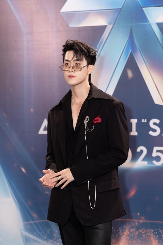 Karik - B Ray - BigDaddy nổi bật dàn Anh Trai Say Hi 2025 visual như 