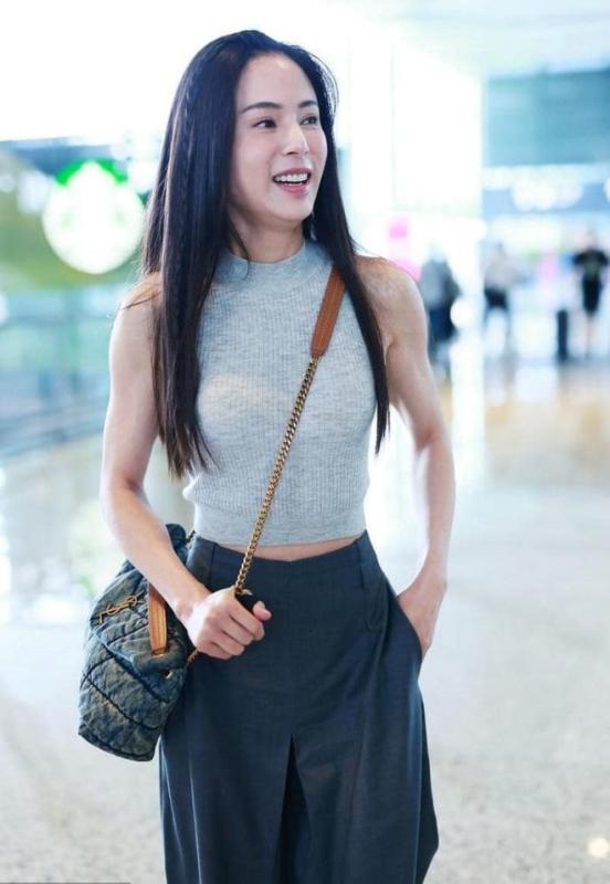 Cam thường đáng kinh ngạc của "Tiểu Long Nữ" 59 tuổi- Ảnh 7.