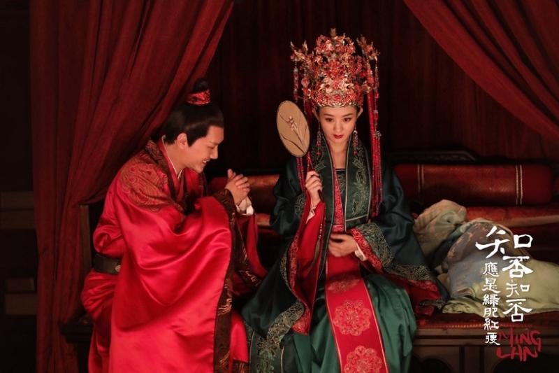 10 tân nương đẹp nhất Trung Quốc: Địch Lệ Nhiệt Ba xếp sau Dương Tử, hạng 1 nhan sắc thách thức cả showbiz- Ảnh 2.