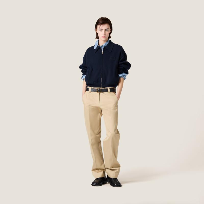 Sơn Tùng M-TP bắt trend outfit "tổng tài" đi xin lỗi, nhưng không đuổi kịp Jack- Ảnh 5.