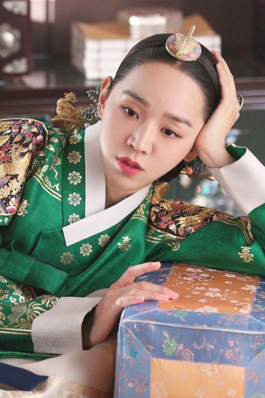 10 Hoàng hậu đẹp nhất Hàn Quốc: Kim Tae Hee bét bảng, hạng 1 đúng chuẩn 