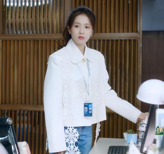 Bạch Lộc mặc Gucci quá tệ, nhìn sang Chi Pu khác hẳn- Ảnh 9.