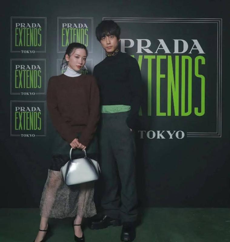 2 đại sứ ngoại tình với nhau, Prada chắc “sống khỏe” nhờ phí bồi thường hợp đồng- Ảnh 3.