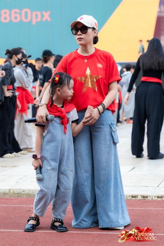 Hé lộ màn đồng diễn 80 nghệ sĩ tại Đại lễ 2/9: 5 ca khúc kéo dài gần 15 phút, quy mô cực kỳ hoành tráng!- Ảnh 1.