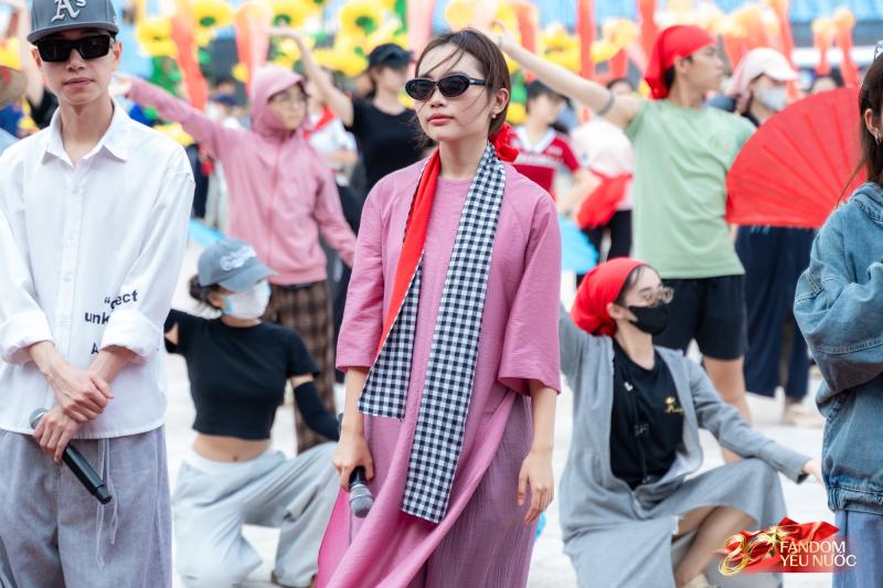 Hé lộ màn đồng diễn 80 nghệ sĩ tại Đại lễ 2/9: 5 ca khúc kéo dài gần 15 phút, quy mô cực kỳ hoành tráng!- Ảnh 10.
